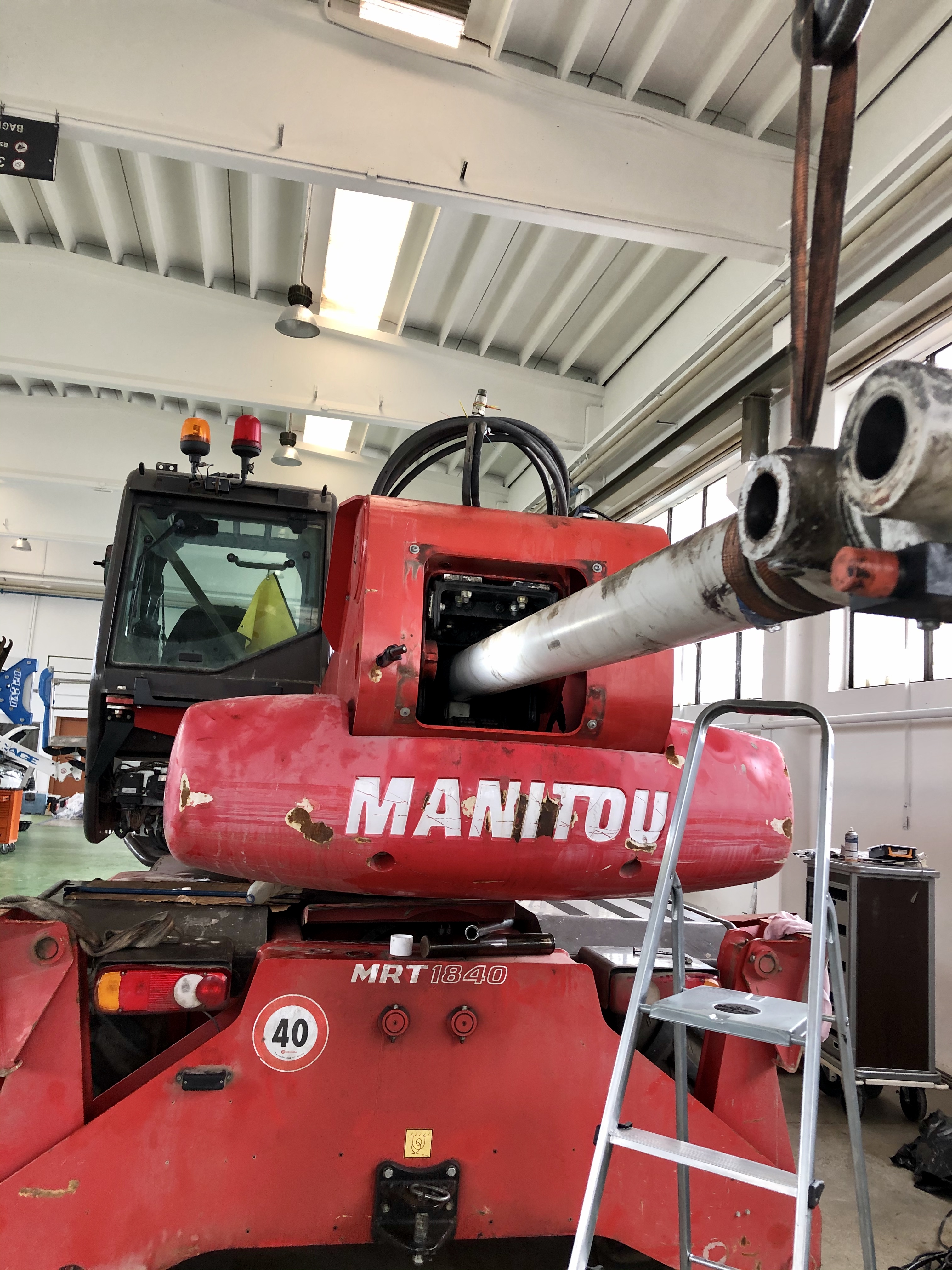 RM Service, revisione pistone idraulico Manitou